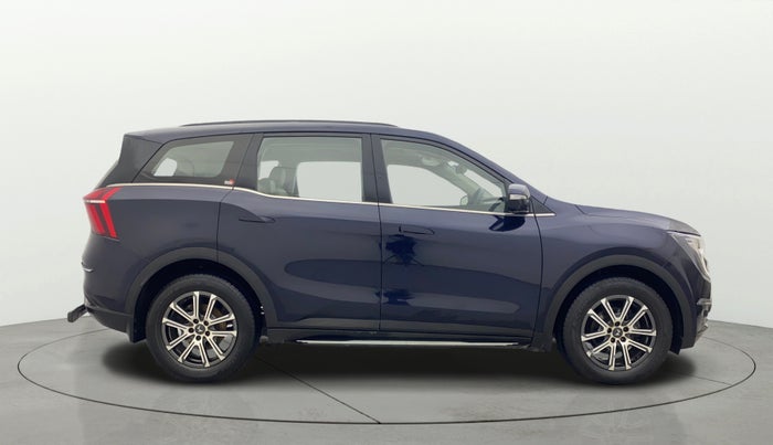 2023 Mahindra XUV700 AX 7 LUXURY P AT 7 STR, Petrol, Automatic, 14,828 km, Right Side View