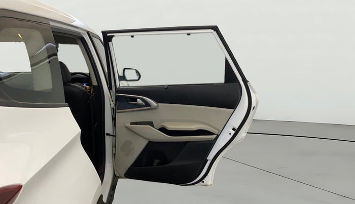 2024 KIA CARENS Premium (O) 1.5 Petrol 7 STR, Petrol, Manual, 56,101 km, RHS Rear Door