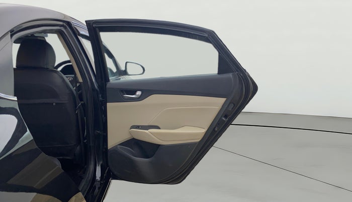 2019 Hyundai Verna 1.6 SX (O) CRDI MT, Diesel, Manual, 68,732 km, RHS Rear Door