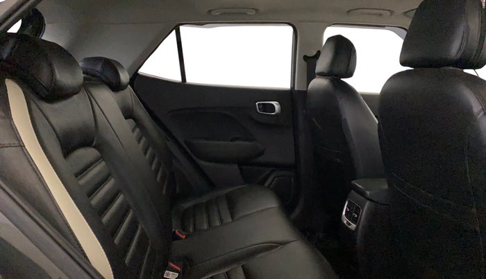 2021 Hyundai VENUE SX PLUS 1.0 TURBO DCT, Petrol, Automatic, 43,454 km, Right Side Rear Door Cabin