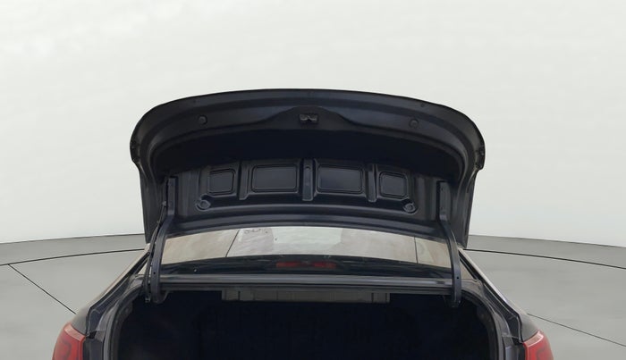 2017 Hyundai Verna 1.6 VTVT SX O, Petrol, Manual, 64,229 km, Boot Door Open