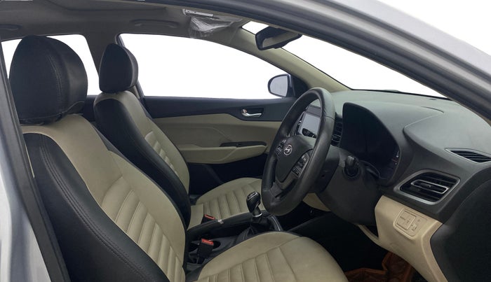 2020 Hyundai Verna SX 1.5 VTVT, Petrol, Manual, 41,861 km, Right Side Front Door Cabin