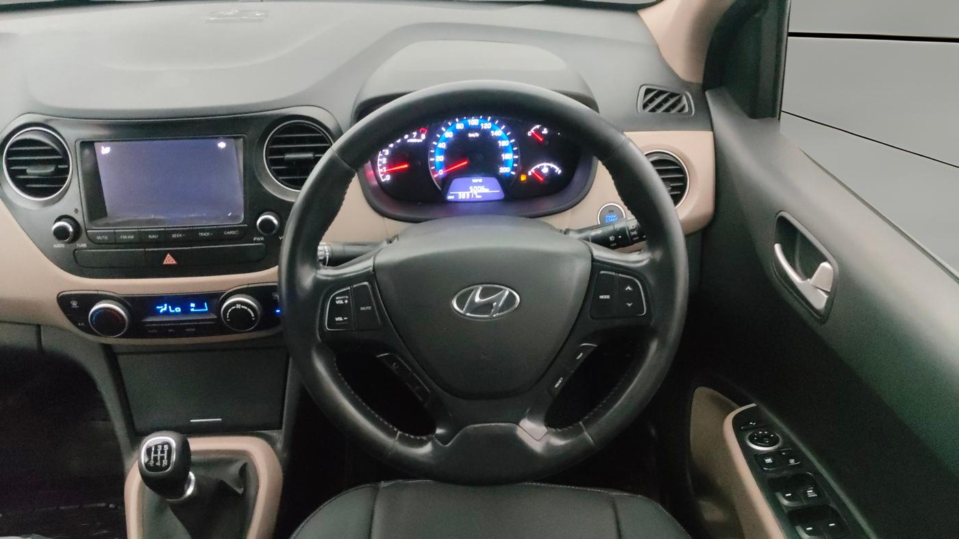 2016 Hyundai Xcent SX 1.2 (O), Petrol, Manual, 38,283 km, Steering Wheel Close Up