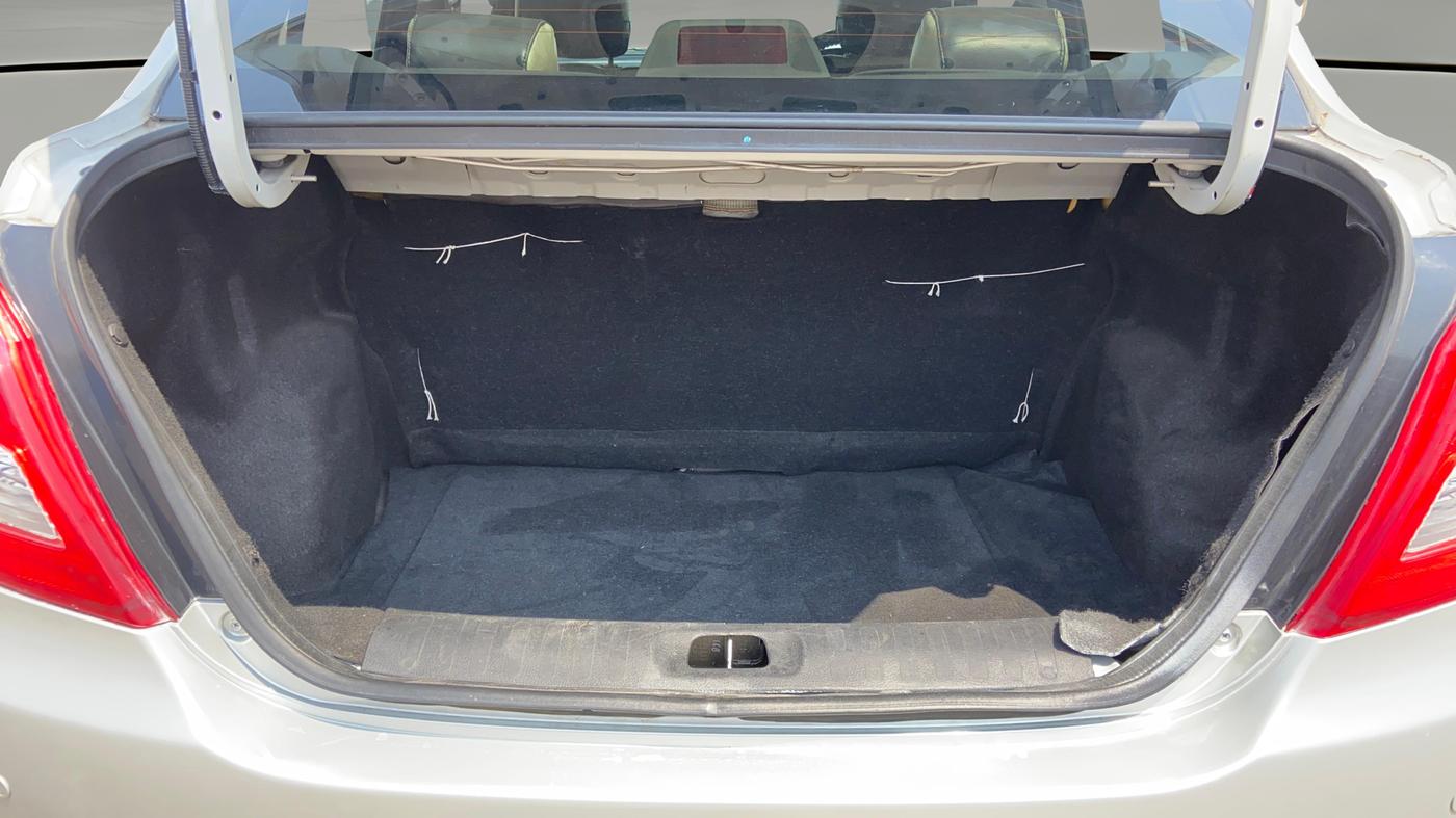 2015 Maruti Swift Dzire ZXI, Petrol, Manual, 76,554 km, Boot Open Zoomed View