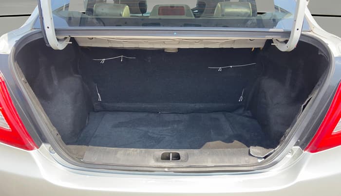 2015 Maruti Swift Dzire ZXI, Petrol, Manual, 76,723 km, Boot Open Zoomed View