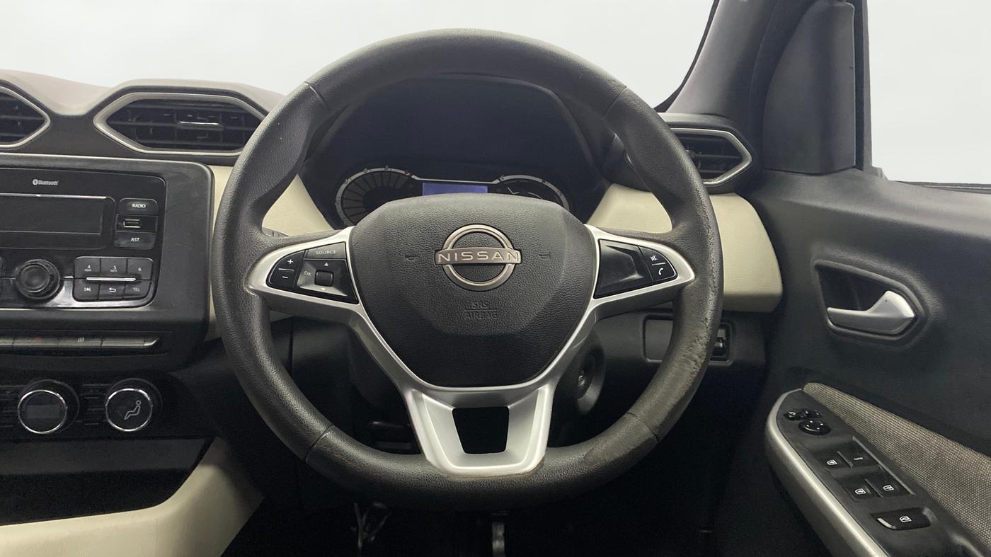 2022 Nissan MAGNITE XL, Petrol, Manual, 70,483 km, Steering Wheel Close Up