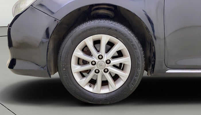 2012 Toyota Camry 2.5L AT, Petrol, Automatic, 1,07,423 km, Left Front Wheel