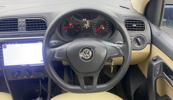 2016 Volkswagen Ameo COMFORTLINE 1.2L, Petrol, Manual, 81,186 km, Steering Wheel Close Up