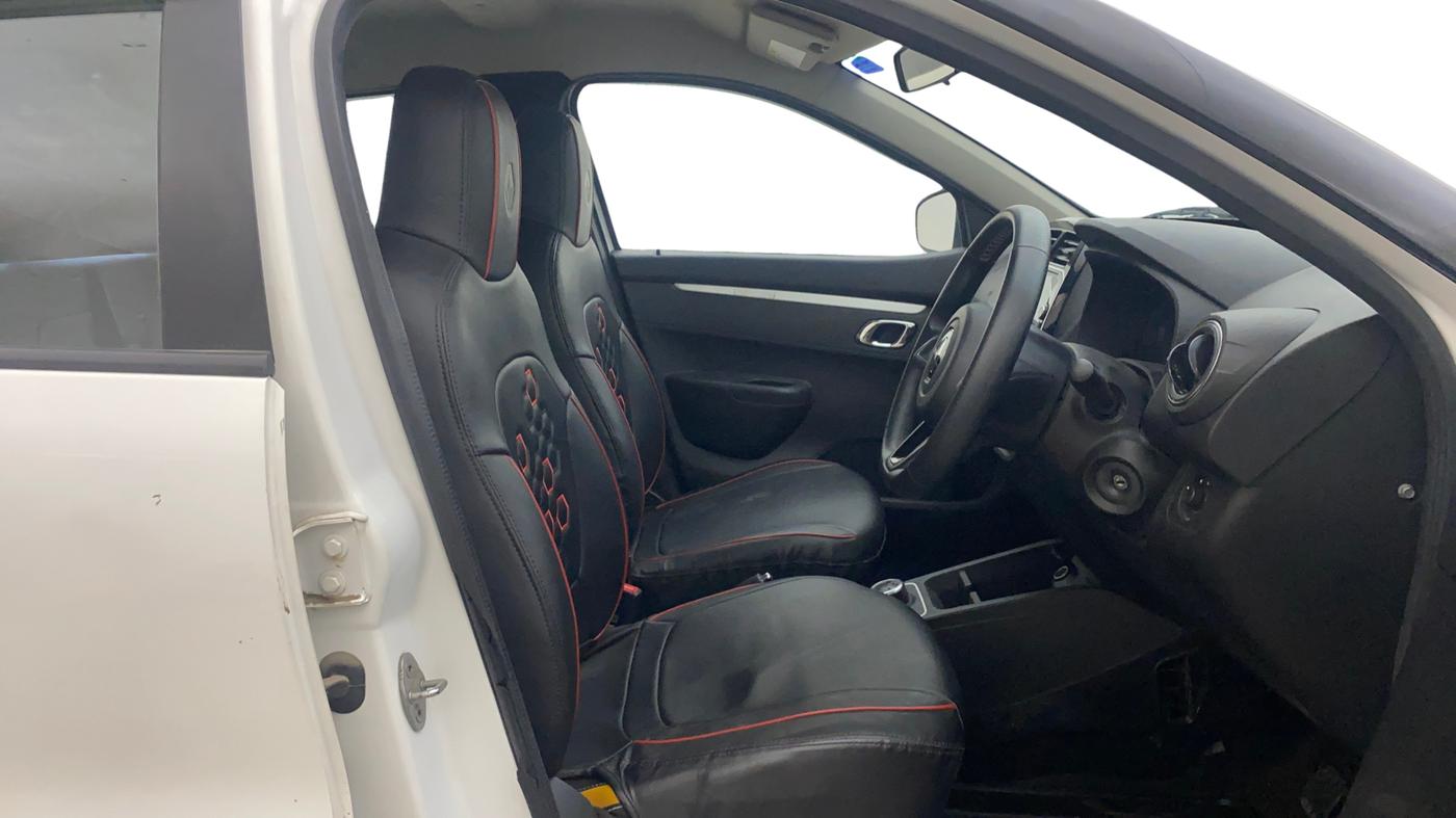 2022 Renault Kwid CLIMBER 1.0 AMT Dual Tone , Petrol, Automatic, 16,685 km, Right Side Front Door Cabin