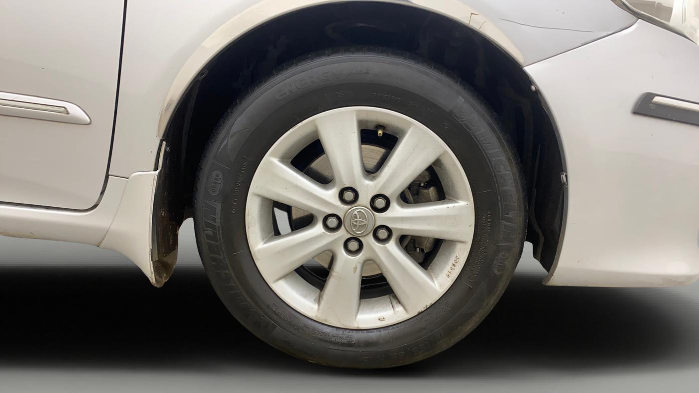 2014 Toyota Corolla Altis G PETROL, Petrol, Manual, 94,763 km, Right Front Wheel