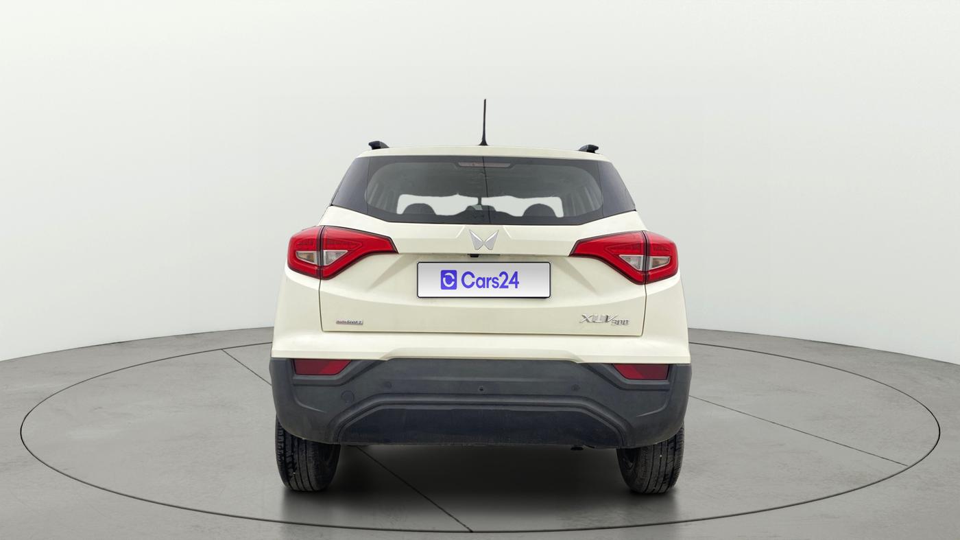 2023 Mahindra XUV300 W6 1.2 PETROL AMT, Petrol, Automatic, 13,946 km, Back/Rear