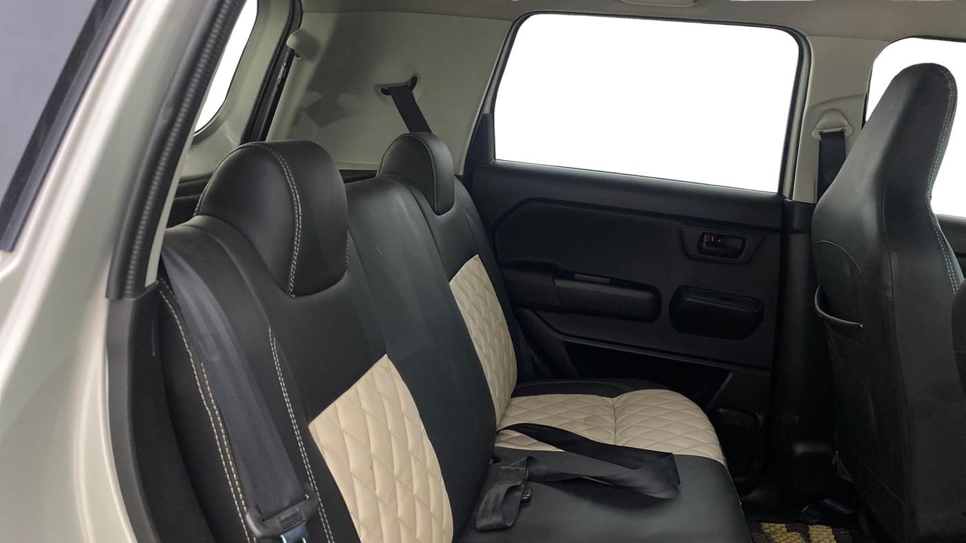 2021 Maruti New Wagon-R LXI CNG 1.0, CNG, Manual, 45,530 km, Right Side Rear Door Cabin