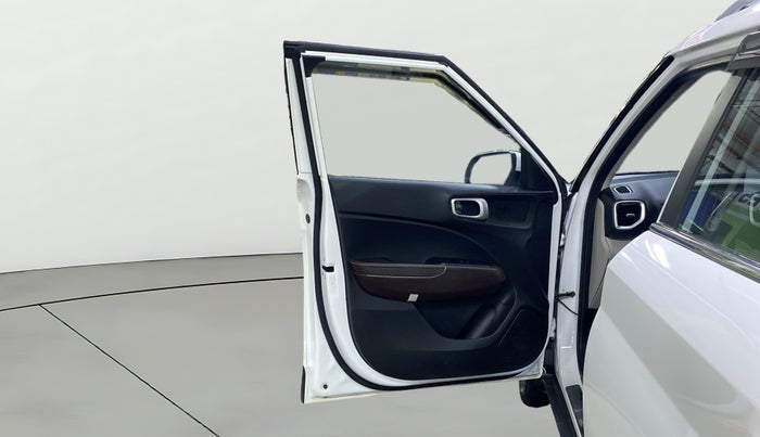 2023 Hyundai VENUE SX 1.5 CRDI, Diesel, Manual, 34,622 km, LHS Front Door