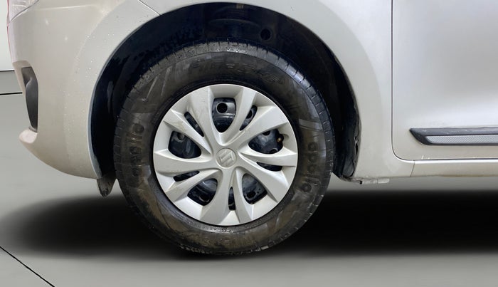 2022 Maruti Swift VXI, Petrol, Manual, 44,783 km, Left Front Wheel