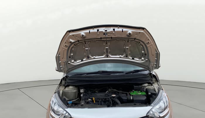 2013 Hyundai i20 ASTA 1.2, Petrol, Manual, 1,02,376 km, Open Bonet