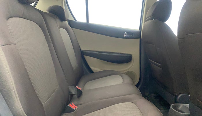 2014 Hyundai i20 ASTA 1.4 CRDI, Diesel, Manual, 86,336 km, Right Side Rear Door Cabin