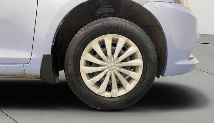 2015 Maruti Swift Dzire VXI, Petrol, Manual, 71,542 km, Right Front Wheel