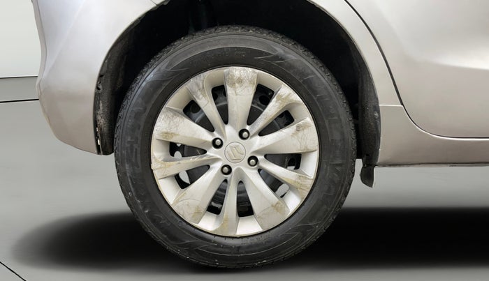 2016 Maruti Baleno DELTA PETROL 1.2, Petrol, Manual, 95,581 km, Right Rear Wheel