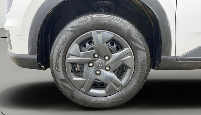 2024 Hyundai VENUE SX 1.2 PETROL, Petrol, Manual, 40,251 km, Left Front Wheel