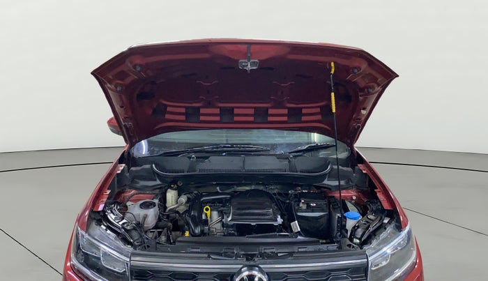 2024 Volkswagen TAIGUN HIGHLINE 1.0 TSI MT, Petrol, Manual, 30,678 km, Open Bonet