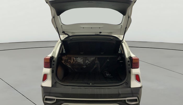 2020 KIA SELTOS HTX 1.5 PETROL, Petrol, Manual, 66,288 km, Boot Door Open