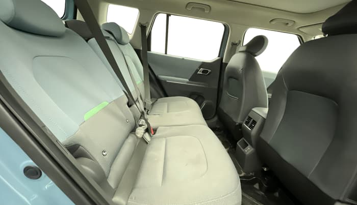 2025 KIA SYROS HTK Plus 1.0 Turbo 6MT, Petrol, Manual, 27,633 km, Right Side Rear Door Cabin