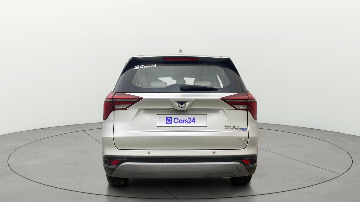 2021 Mahindra XUV700 AX 7 LUXURY P AT 7 STR, Petrol, Automatic, 1,33,099 km, Back/Rear