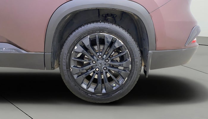 2021 MG HECTOR PLUS SELECT 2.0 DIESEL TURBO MT 7-STR, Diesel, Manual, 72,419 km, Left Rear Wheel