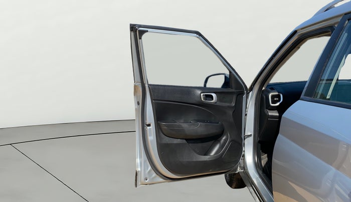 2020 Hyundai VENUE SX 1.0 TURBO, Petrol, Manual, 56,947 km, LHS Front Door