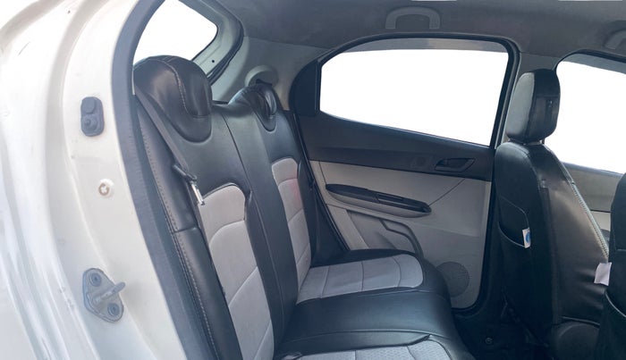 2023 Tata Tiago XT CNG, CNG, Manual, 71,795 km, Right Side Rear Door Cabin