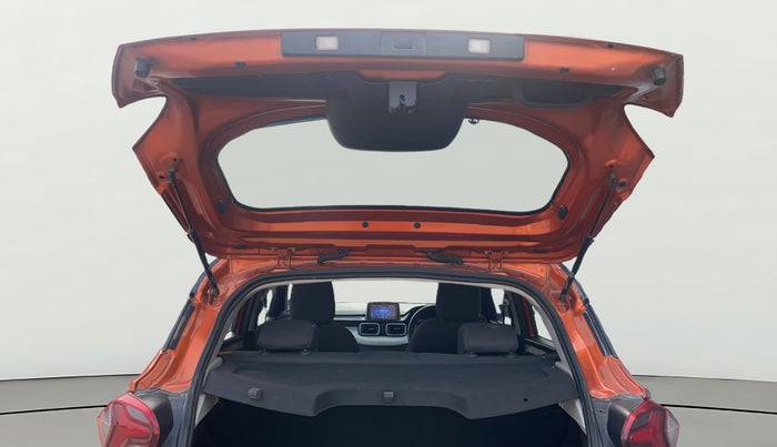 2021 Tata PUNCH CREATIVE  1.2 RTN DUAL TONE, Petrol, Manual, 30,276 km, Boot Door Open