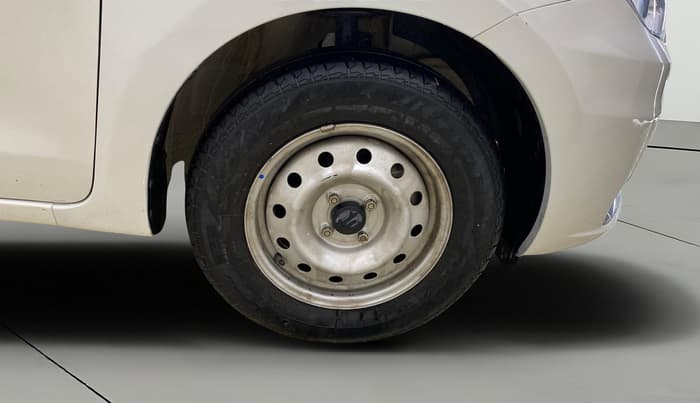 2022 Maruti Dzire LXI, Petrol, Manual, 53,727 km, Right Front Wheel