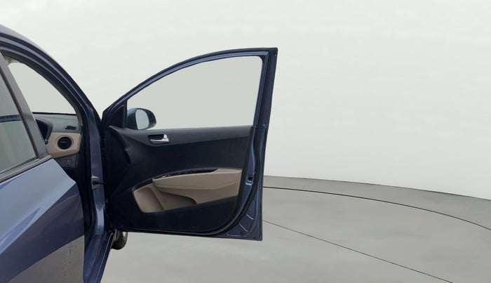 2016 Hyundai Xcent SX 1.2, Petrol, Manual, 37,368 km, RHS Front Door