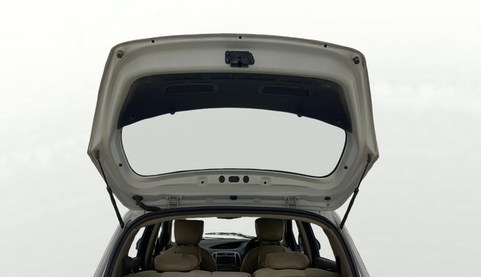 2013 Hyundai i20 SPORTZ 1.4 CRDI, Diesel, Manual, 1,05,964 km, Boot Door Open