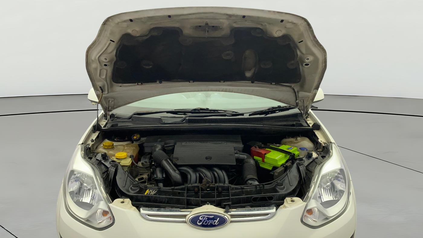 2014 Ford Figo TITANIUM 1.2 PETROL, Petrol, Manual, 93,010 km, Open Bonet