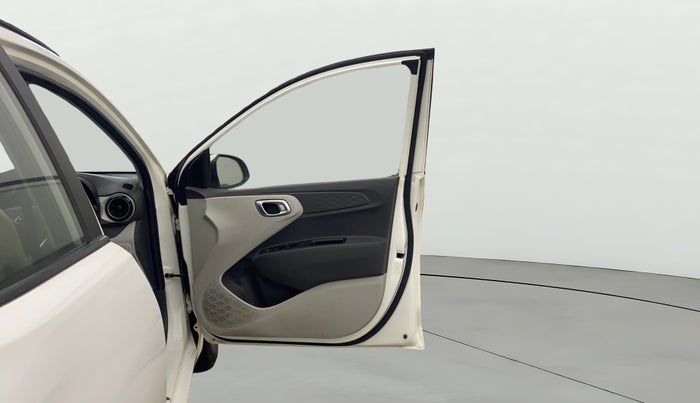 2020 Hyundai GRAND I10 NIOS SPORTZ AMT 1.2 KAPPA VTVT, Petrol, Automatic, 41,712 km, RHS Front Door