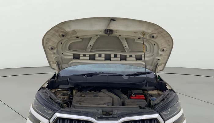 2021 Skoda KUSHAQ STYLE 1.5L TSI DSG, Petrol, Automatic, 1,13,066 km, Open Bonet