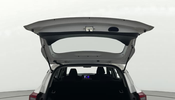 2025 KIA SELTOS HTE (O)1.5 Petrol MT, Petrol, Manual, 5,525 km, Boot Door Open