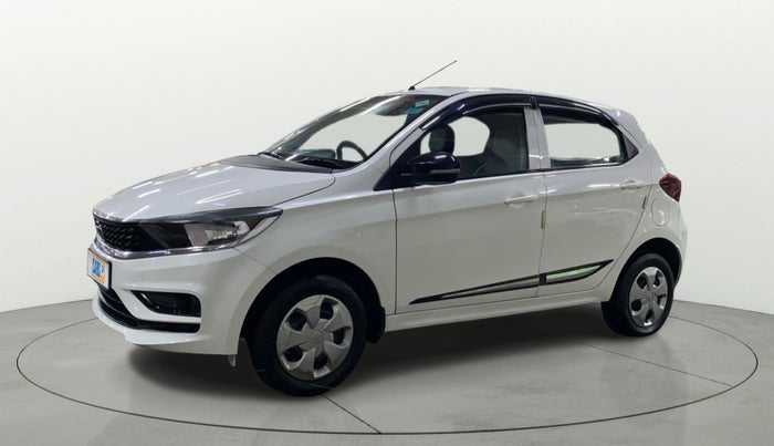 2022 Tata Tiago XT CNG, CNG, Manual, 14,186 km, Left Front Diagonal