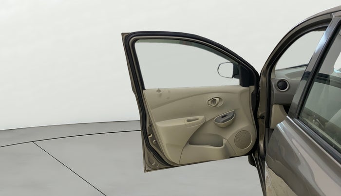 2015 Datsun Go Plus T, Petrol, Manual, 35,885 km, LHS Front Door