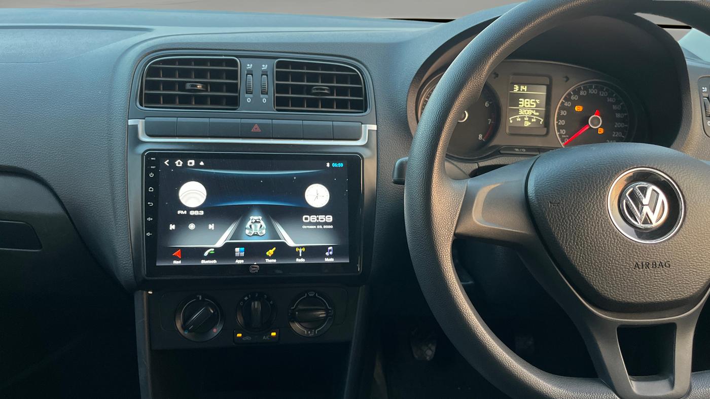 2021 Volkswagen Polo TRENDLINE 1.0L, Petrol, Manual, 32,123 km, Air Conditioner