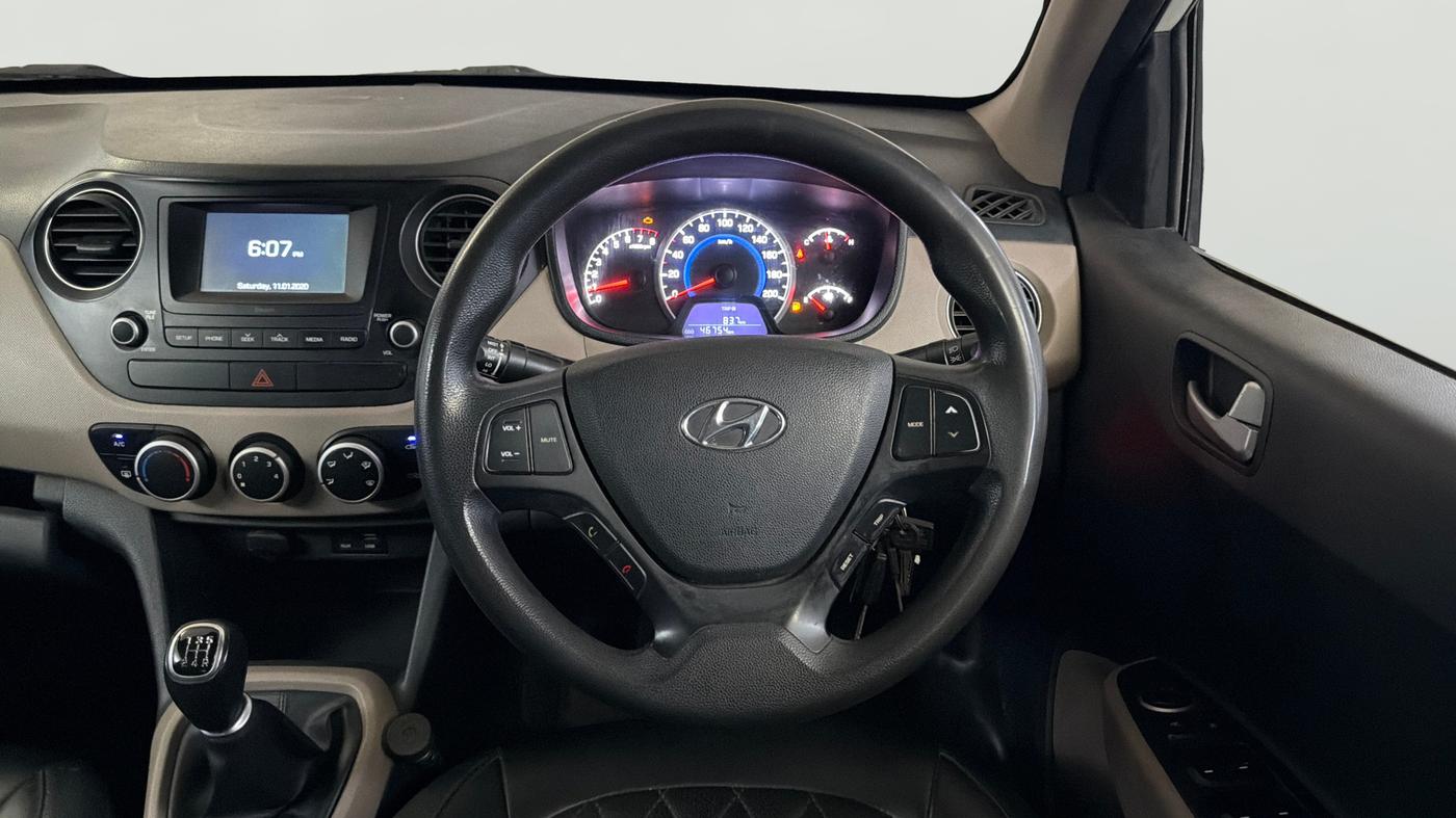 2017 Hyundai Grand i10 SPORTZ 1.2 KAPPA VTVT, CNG, Manual, 46,754 km, Steering Wheel Close Up