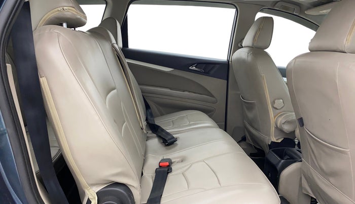 2019 Mahindra MARAZZO M6 8 STR, Diesel, Manual, 81,371 km, Right Side Rear Door Cabin
