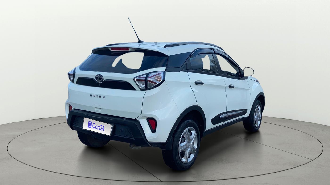 2022 Tata NEXON XMA SUNROOF PETROL, Petrol, Automatic, 27,624 km, Right Back Diagonal