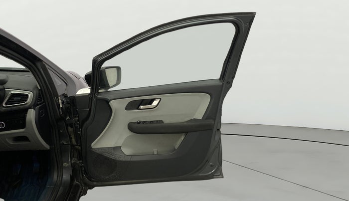 2021 Tata ALTROZ XZ PETROL, Petrol, Manual, 31,421 km, RHS Front Door