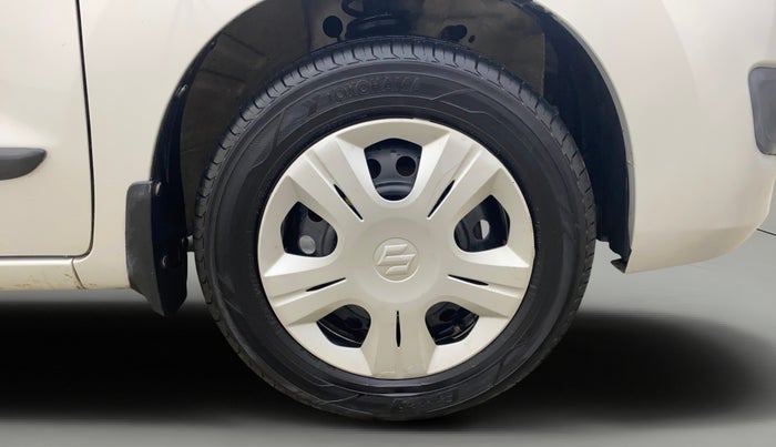 2016 Maruti Wagon R 1.0 VXI (O) AMT, Petrol, Automatic, 33,469 km, Right Front Wheel