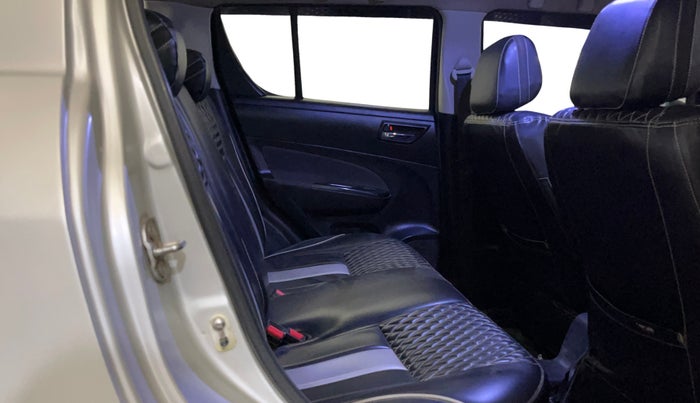 2016 Maruti Swift VXI, Petrol, Manual, 1,05,678 km, Right Side Rear Door Cabin