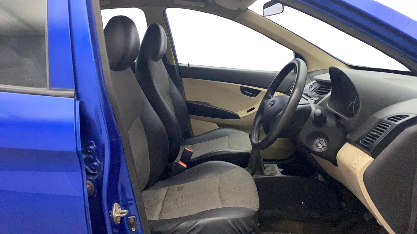 2013 Hyundai Eon MAGNA +, Petrol, Manual, 43,476 km, Right Side Front Door Cabin