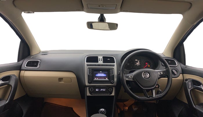 2016 Volkswagen Ameo HIGHLINE1.2L, Petrol, Manual, 78,203 km, Dashboard