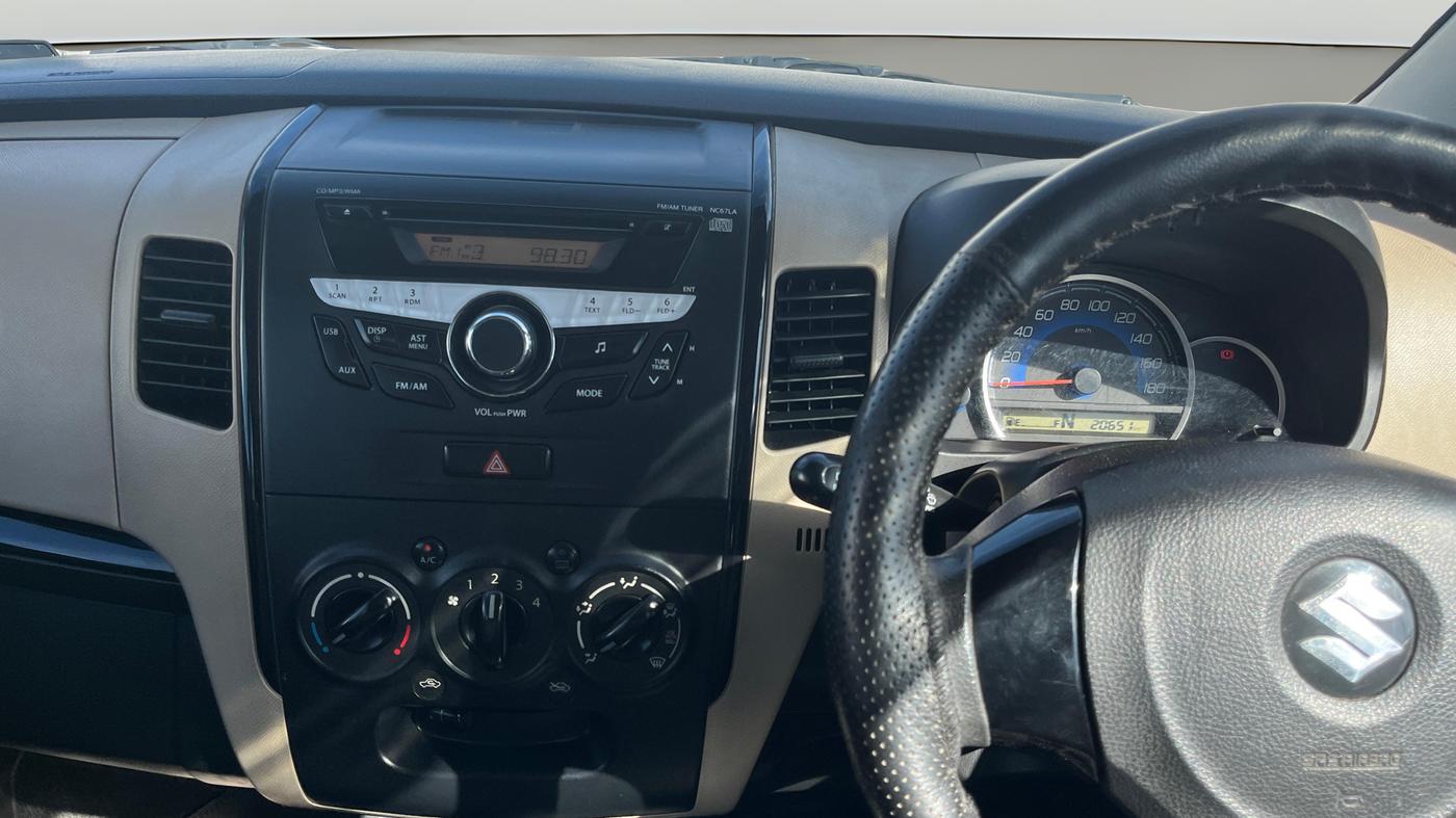 2017 Maruti Wagon R 1.0 VXI (O) AMT, Petrol, Automatic, 20,635 km, Air Conditioner